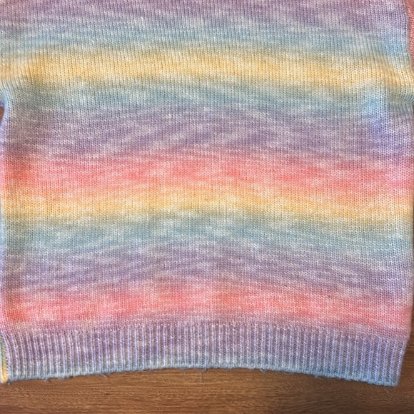 SOLD OUT! FRANKIE’S BIKINIS Bennie Oversized Knit Sweater. Size M/L - Picture 7 of 11